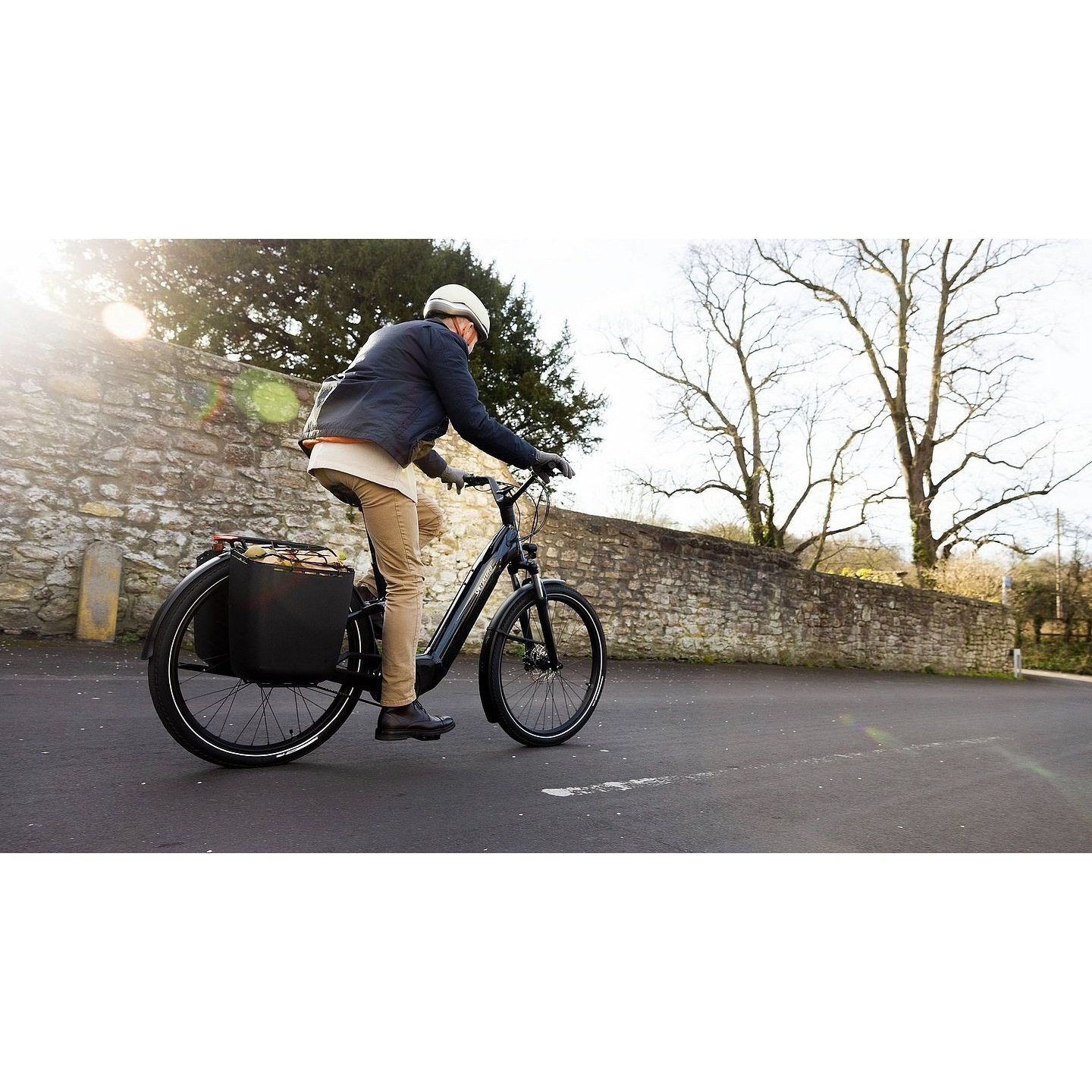 Specialized Coolcave Bike Basket 19L – Black image of specialized-coolcave-bike-basket-19l-black- for sale on Planet of Bikes